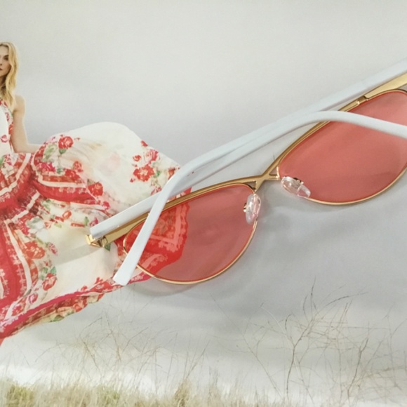 Le Specs Sunglasses and Case: NWOT! Rose Colored Lenses; White Arms - Picture 3 of 10